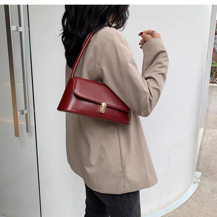 Retro Baguette 2025 New Popular Elegant Versatile Shoulder Wedding Bridal occasions events Bag