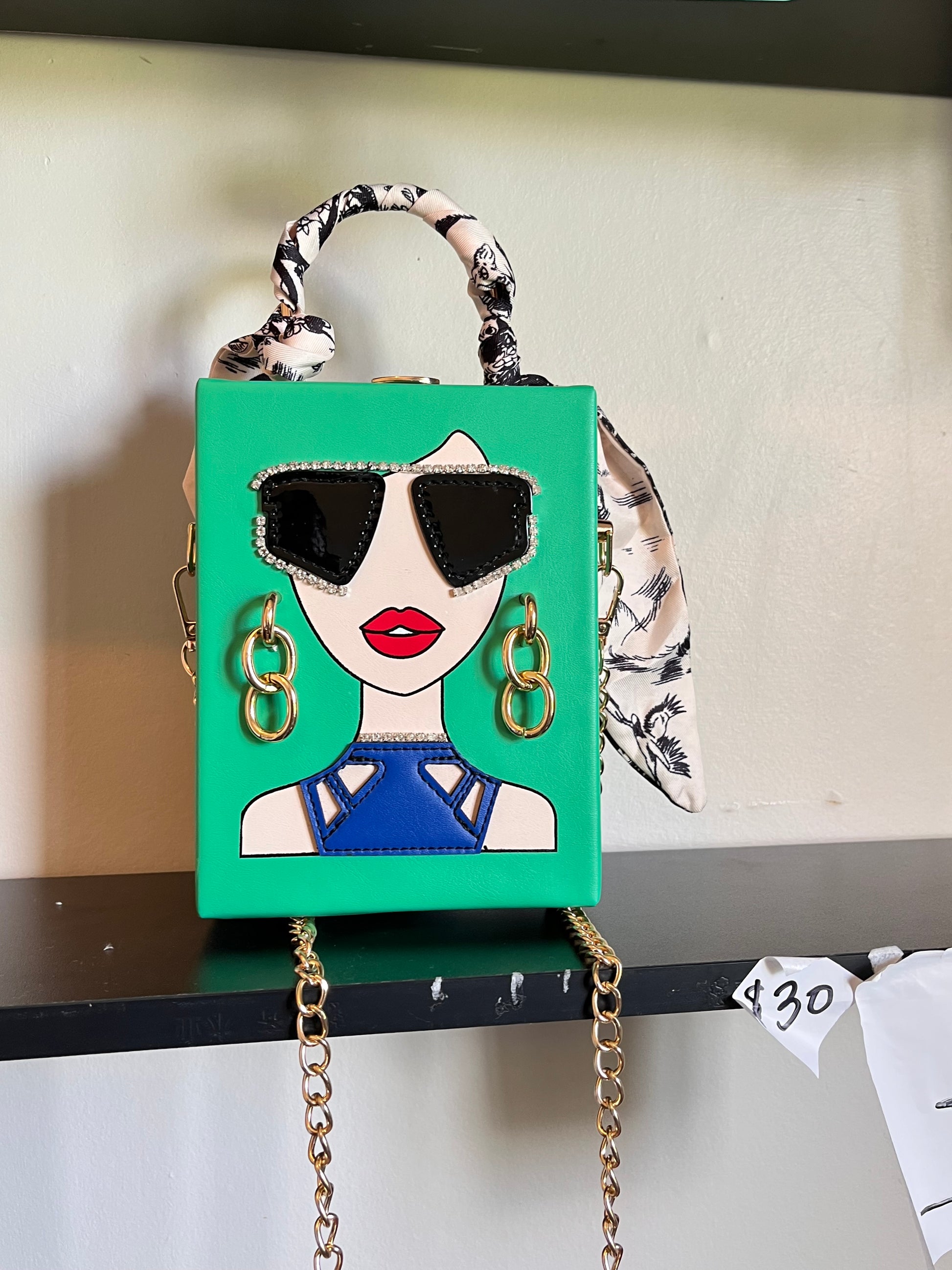 Elegant hard type Face bag hancarry or crossbody