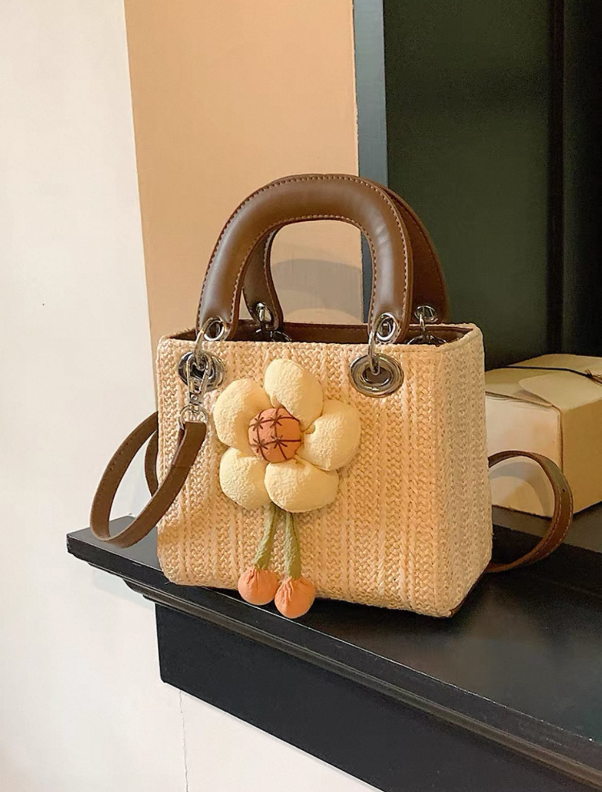 Elegant Woven Straw 2025 New Niche Design Crossbody Bag Seaside Resort Style Popular Satchel Princess Diana Bag
