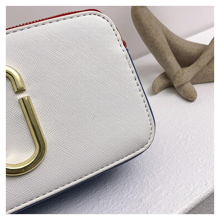 UNISEX Marc Jacob  Trendy Super Stylish One-Shoulder Cross-Body with coin purse Square type