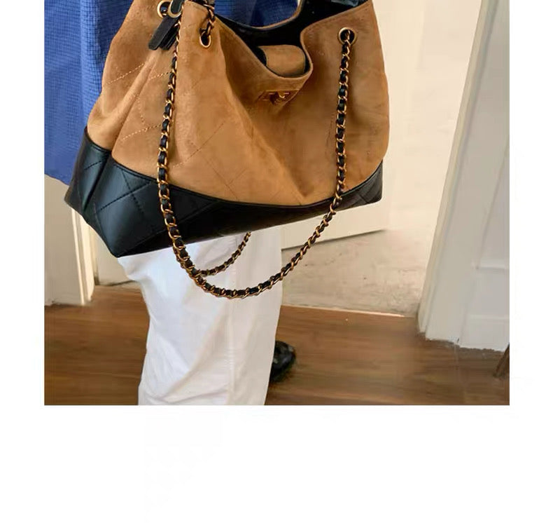 C shoulder bag