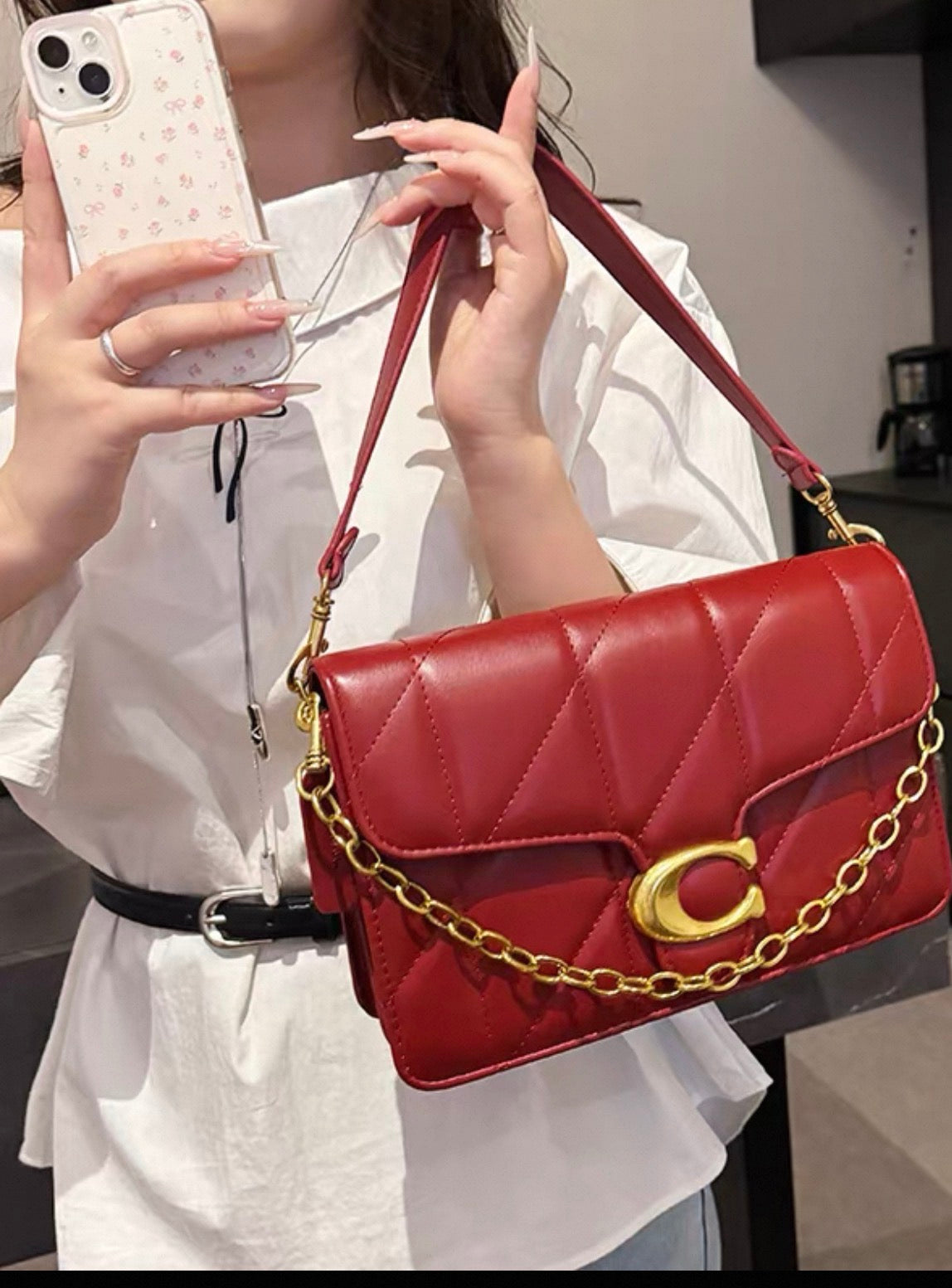 Pre order Coach versatile shoulder crossbody bag