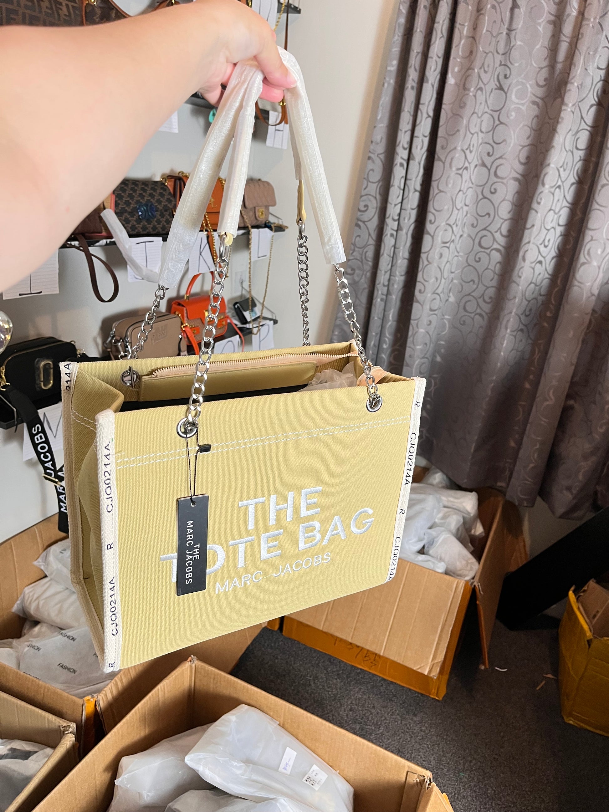 Marc Jacobs , The Tote bag