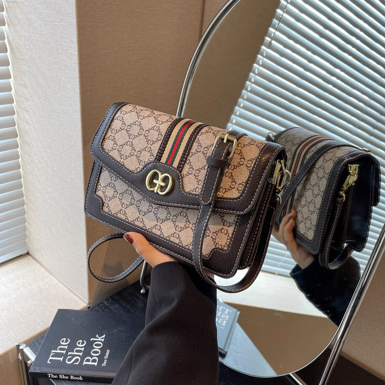 G crossbody bag