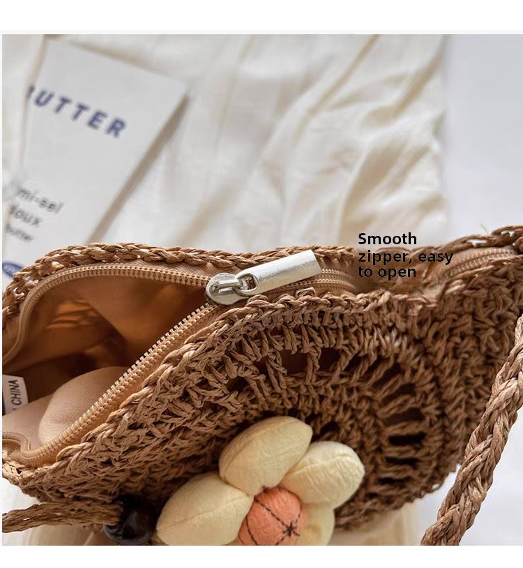 Niche Design Woven Straw Bag