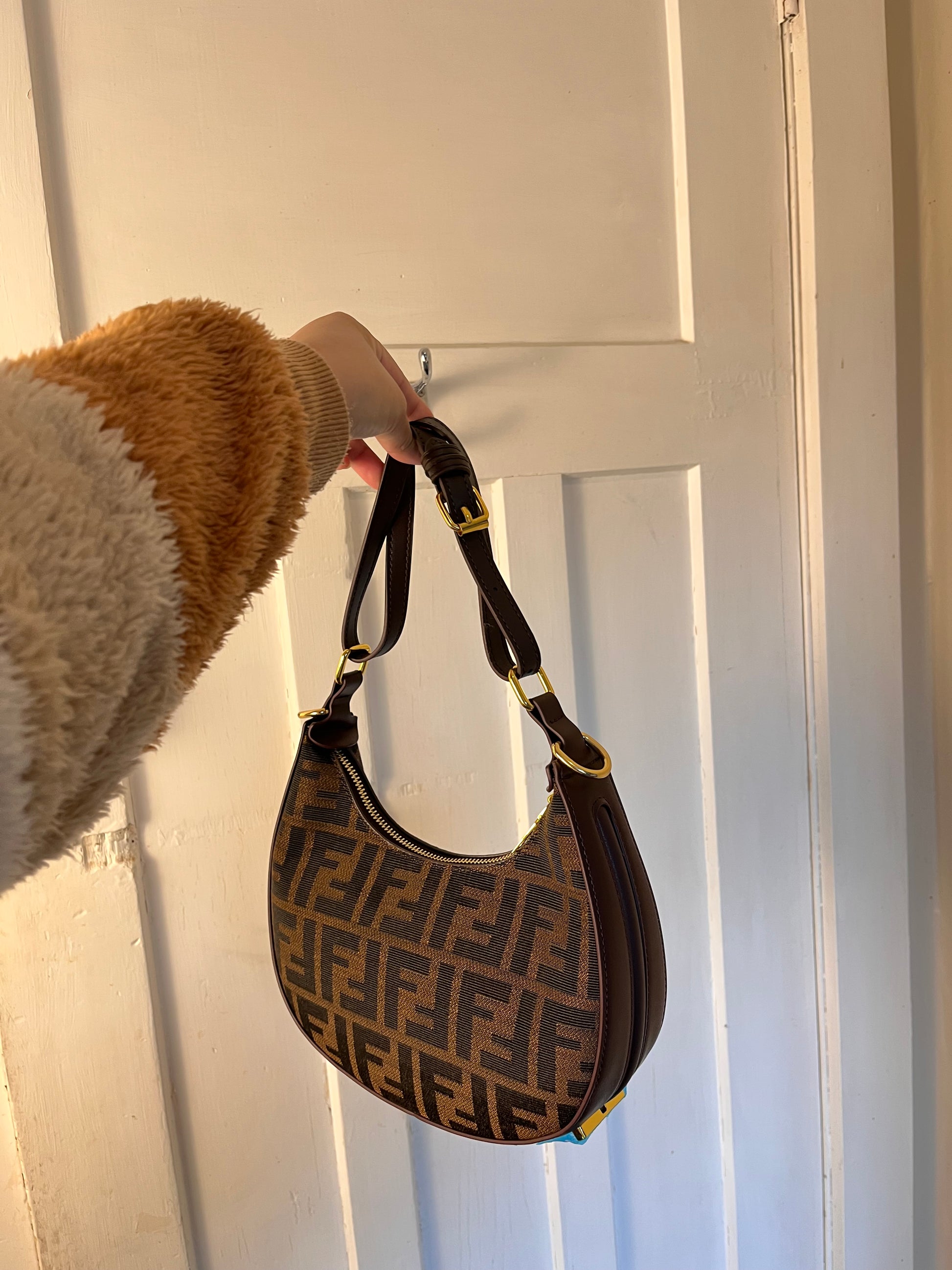 F shoulder bag , Genuine leather