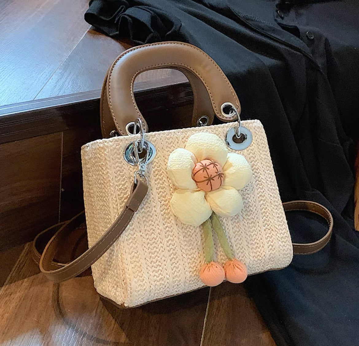 Elegant Woven Straw 2025 New Niche Design Crossbody Bag Seaside Resort Style Popular Satchel Princess Diana Bag
