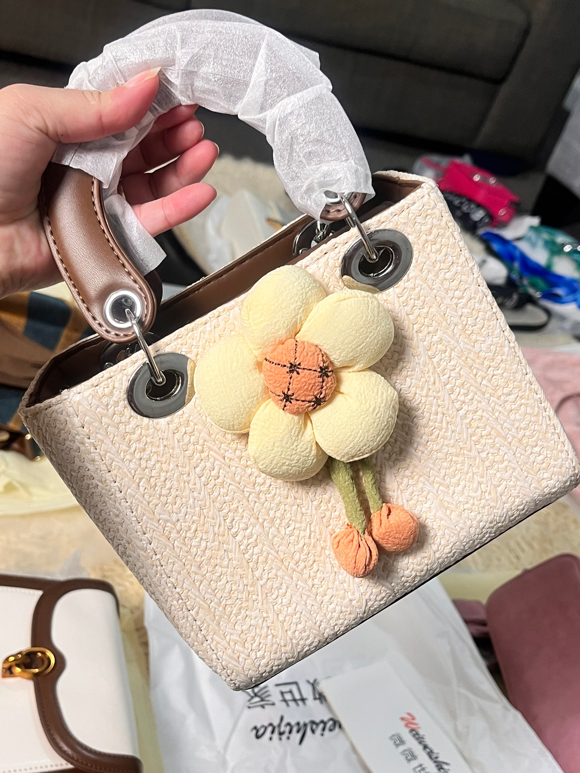 Elegant Woven Straw 2025 New Niche Design Crossbody Bag Seaside Resort Style Popular Satchel Princess Diana Bag