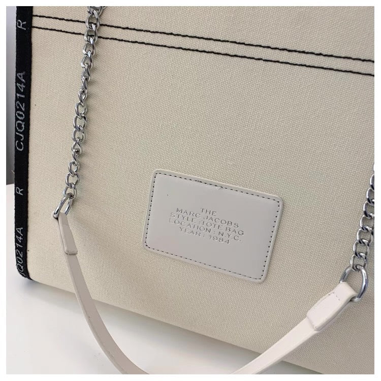 Marc Jacobs , The Tote bag