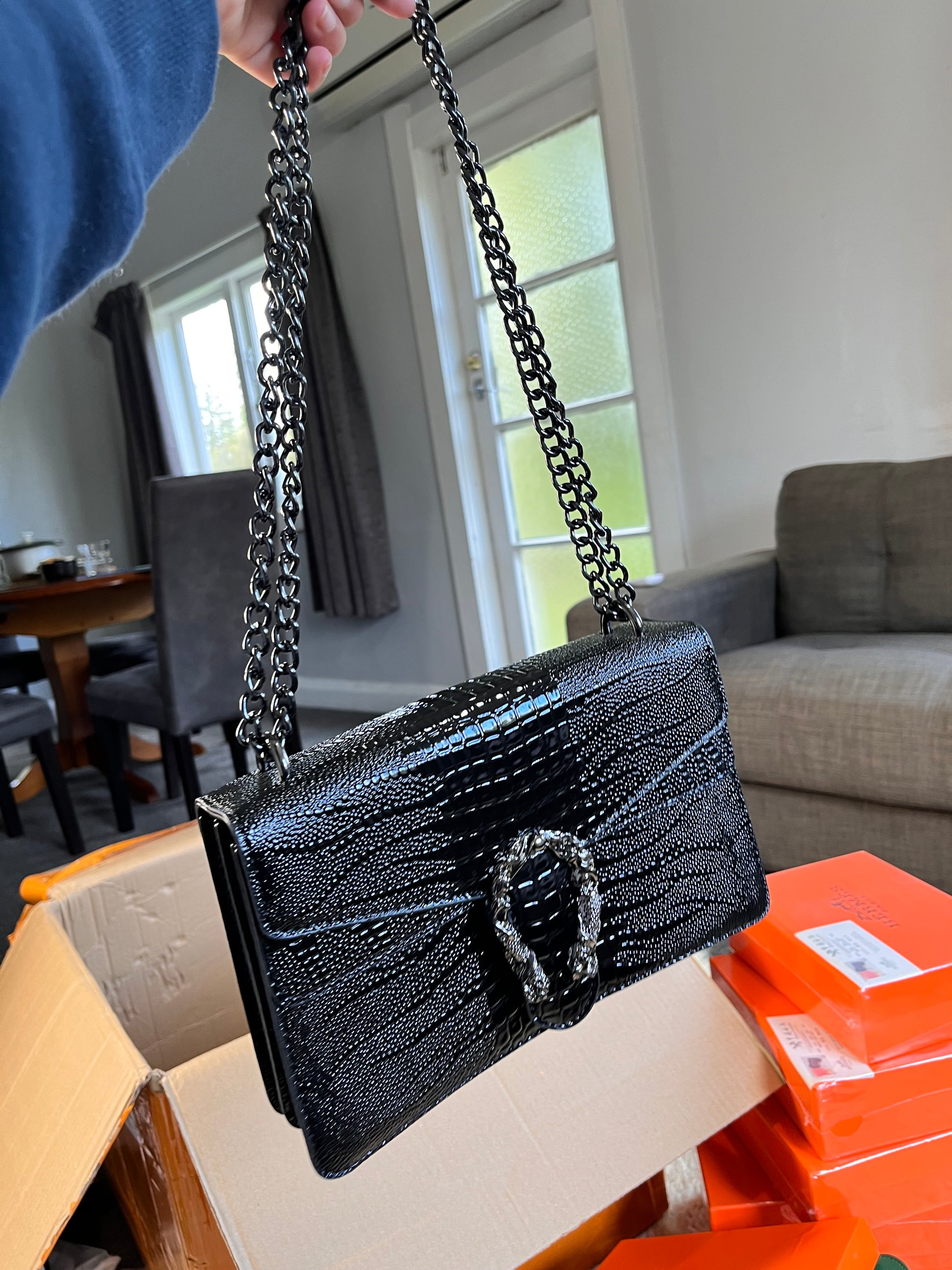 Crocodile pattern soft type leather shoulder and crossbody bag