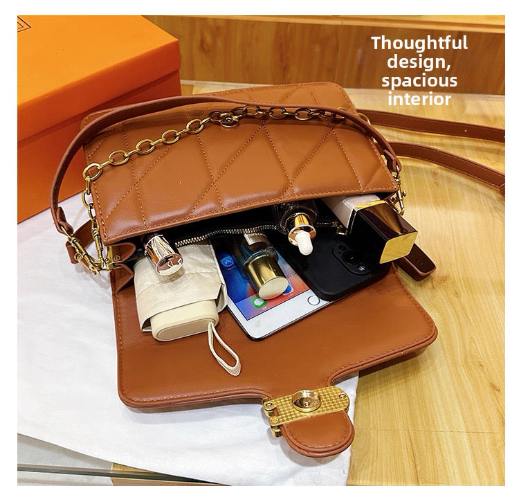 Pre order Coach versatile shoulder crossbody bag