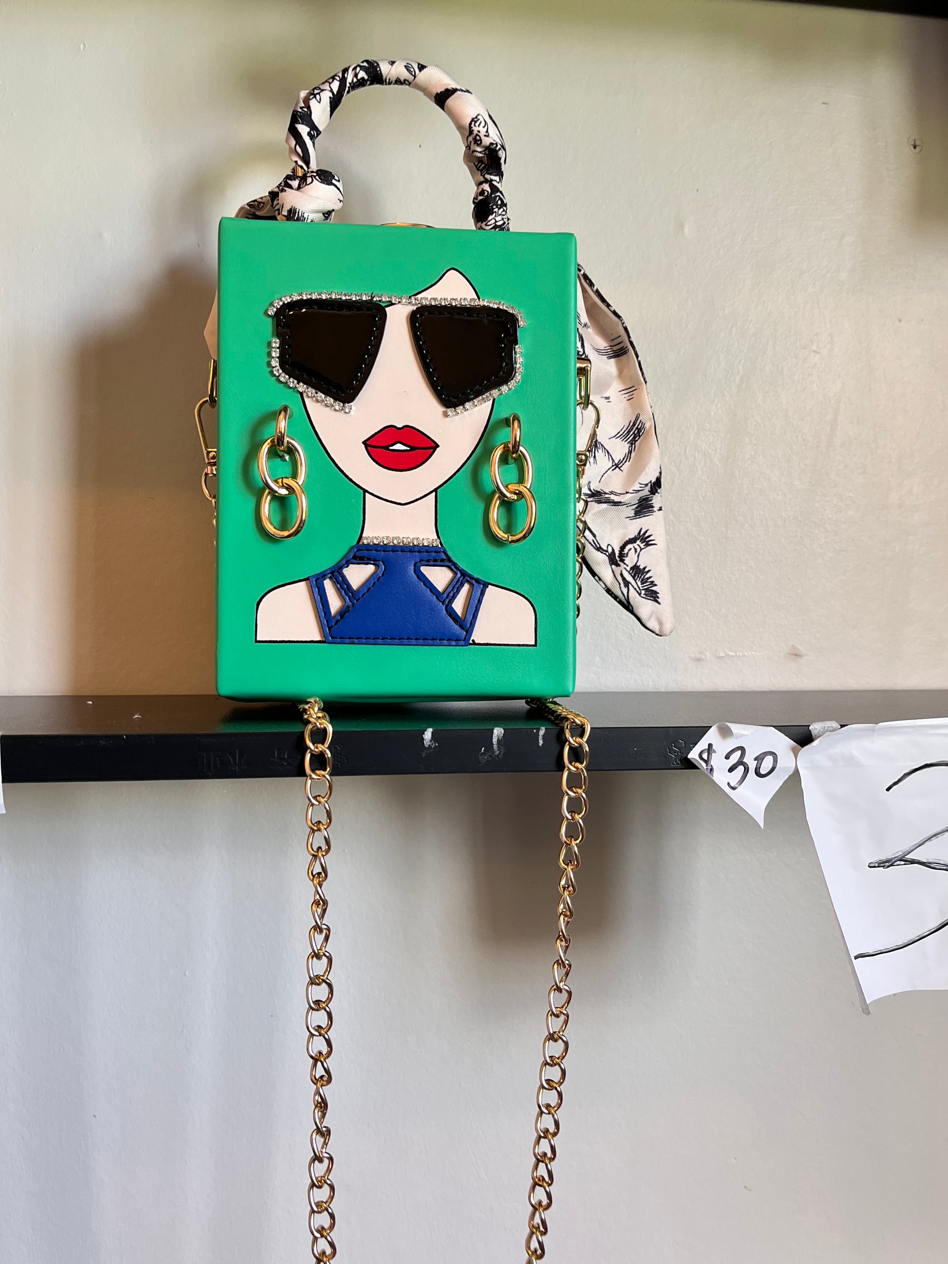 Elegant hard type Face bag hancarry or crossbody