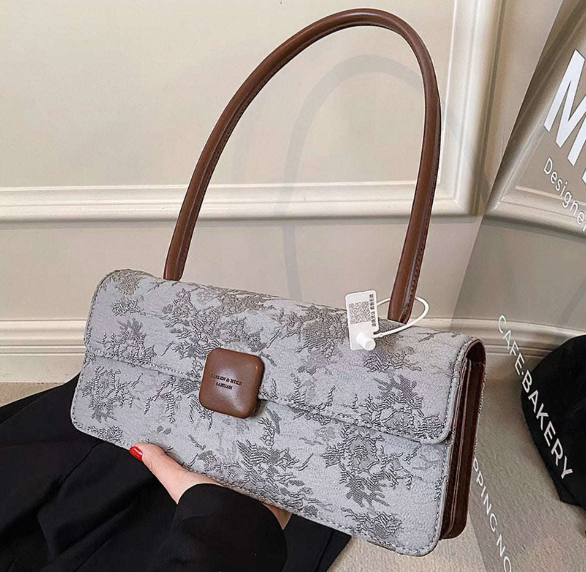 French Niche Bag for 2025 Hot Style Super Hot ,New High-End Satchel Small Square Bag Hot Style Armpit Baguette Bag