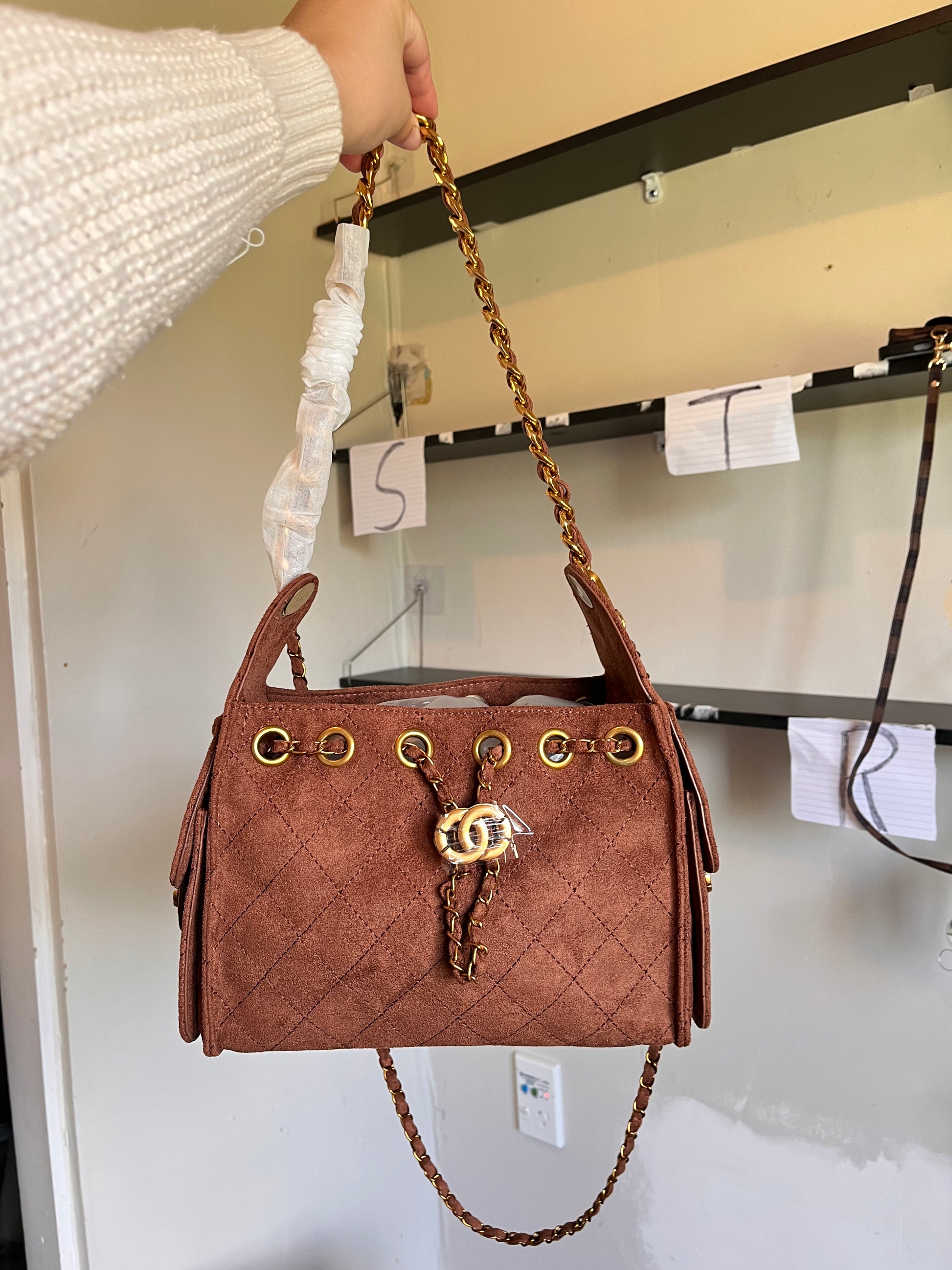 C brand shoulder bag