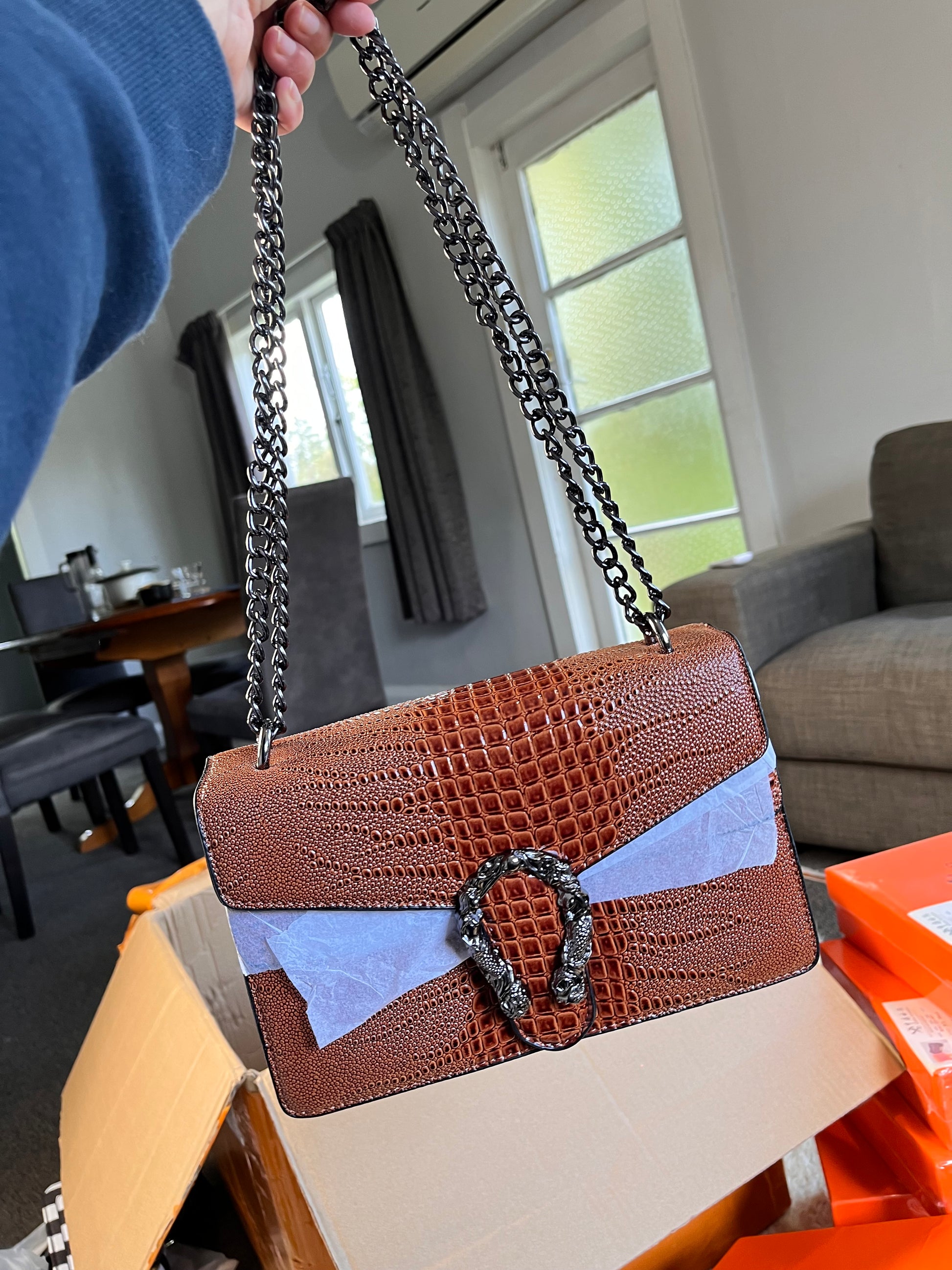 Crocodile pattern soft type leather shoulder and crossbody bag