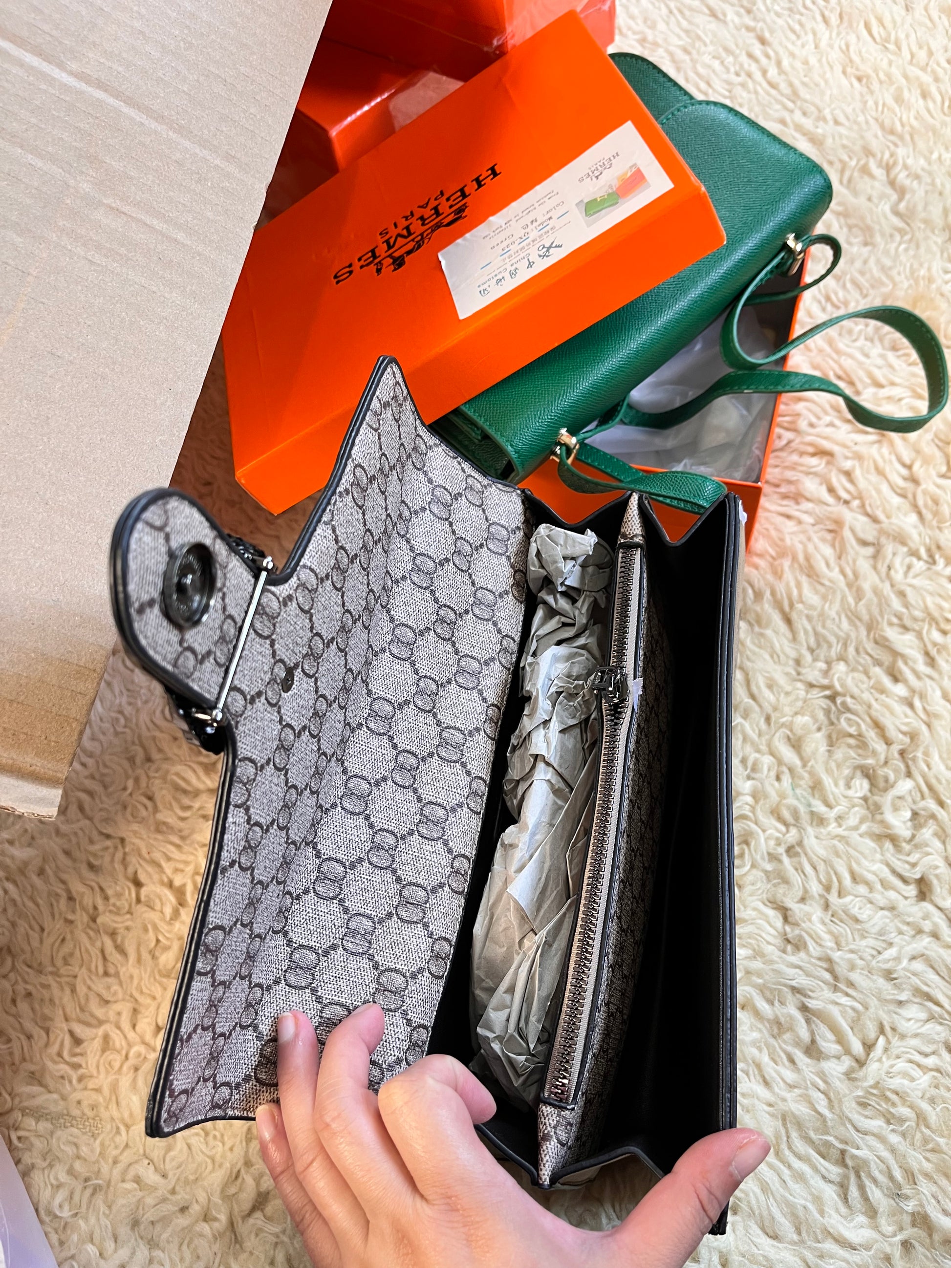 Gucci Dionysus hard type leather shoulder and crossbody bag w/gift box