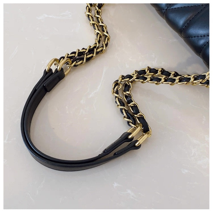 Coach tabby shoulder bag 20