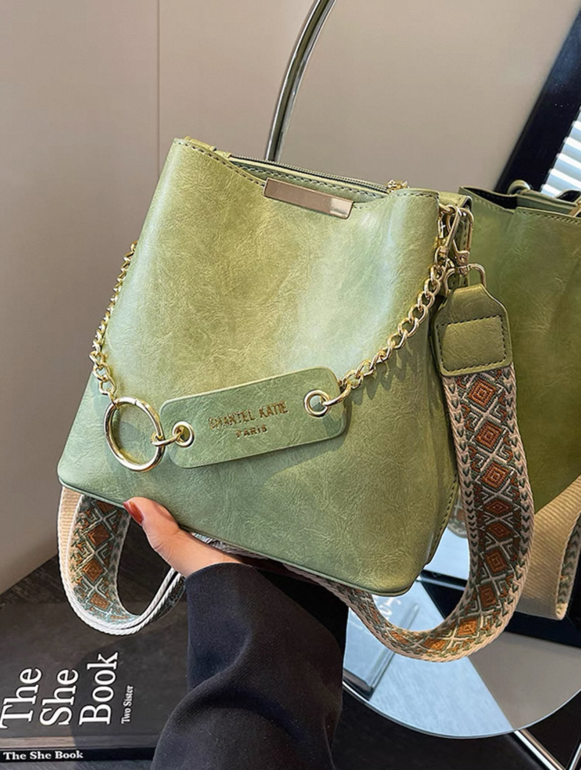 Internet Celebrity High-End 2025 Bucket Bag Foreign Style Wide Crossbody Bag