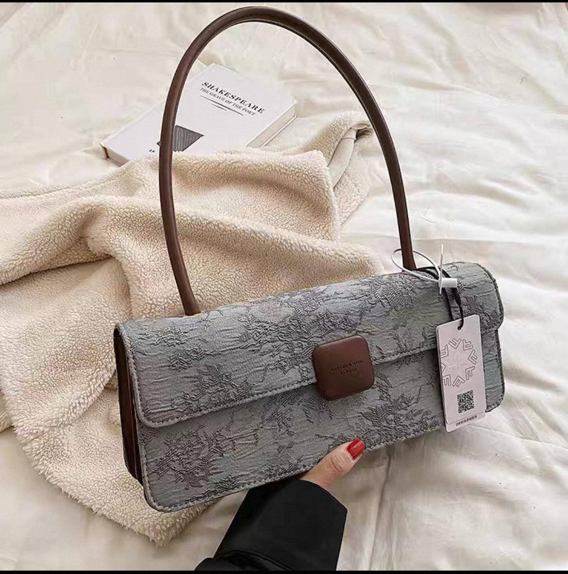 French Niche Bag for 2025 Hot Style Super Hot ,New High-End Satchel Small Square Bag Hot Style Armpit Baguette Bag