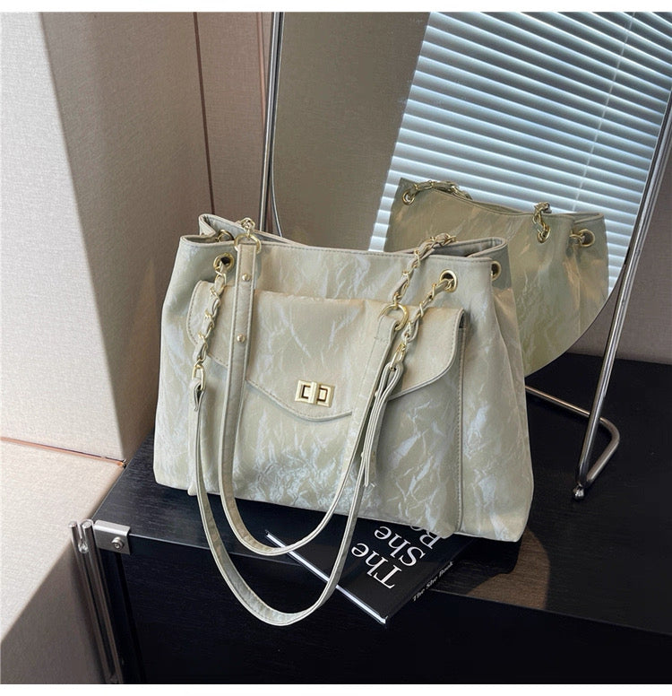 Tote bag large Capacity Autumn and Winter Can Be Crossbody Casual and Easiest for Matching in 2025