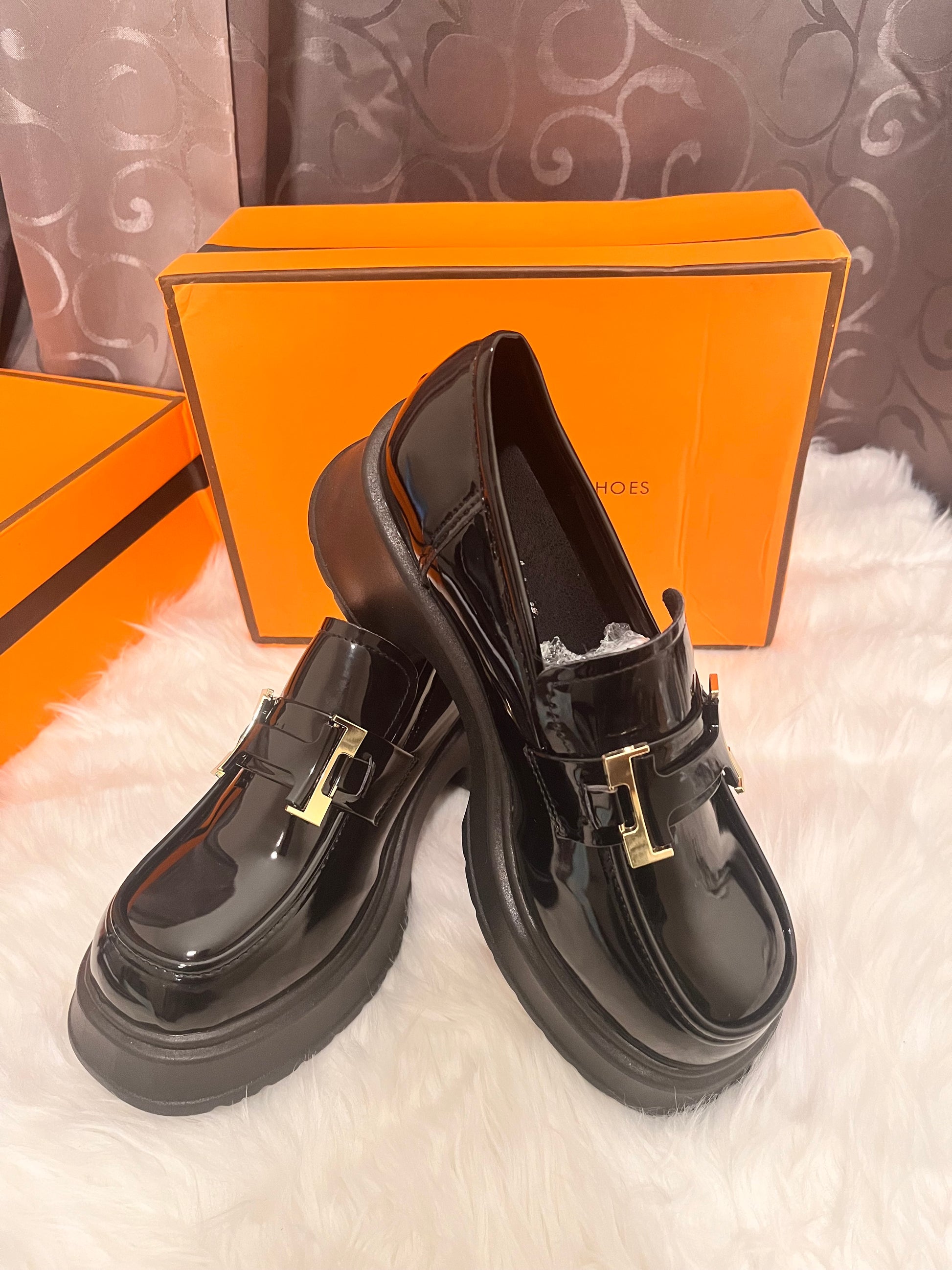 Thick-Soled Leather Shoes for British Preppy Style Patent Leather Slip-On Lazy Loafers for Women Spring and Autum