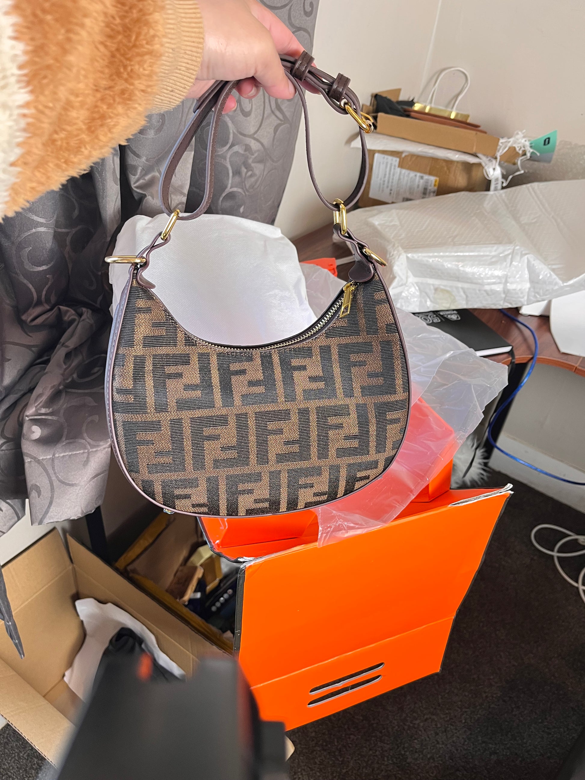 F shoulder bag , Genuine leather