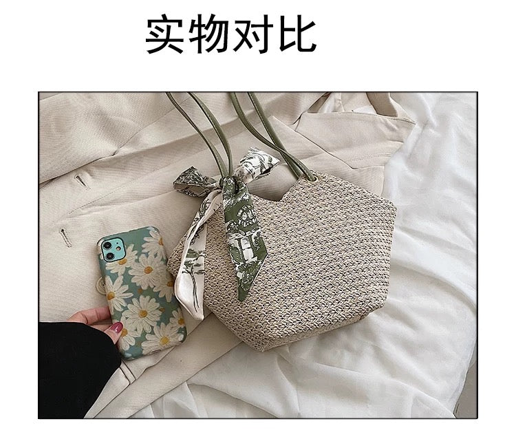 Gorgeous Hand woven straw shoulder bag with free twilly