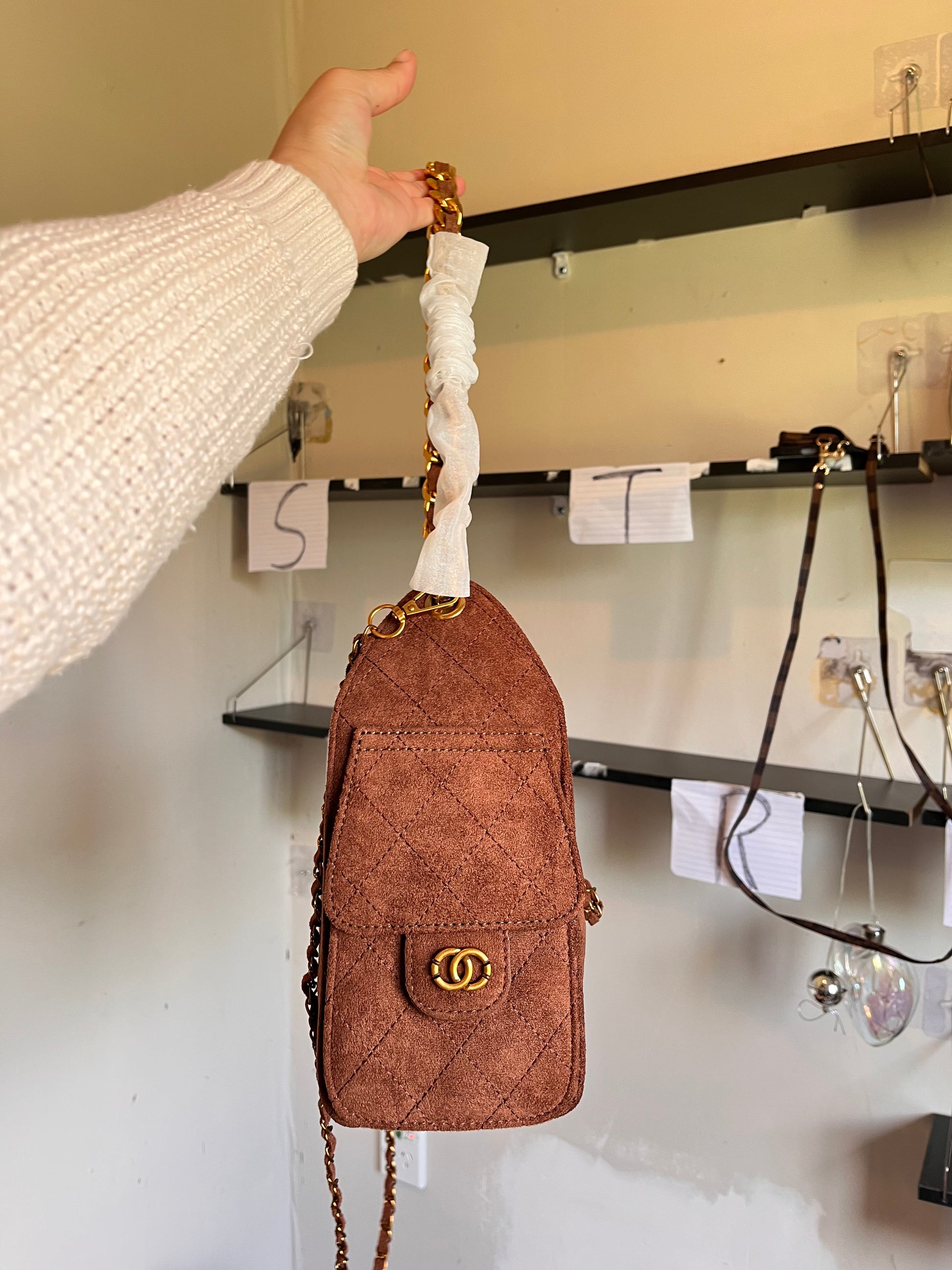 C brand shoulder bag