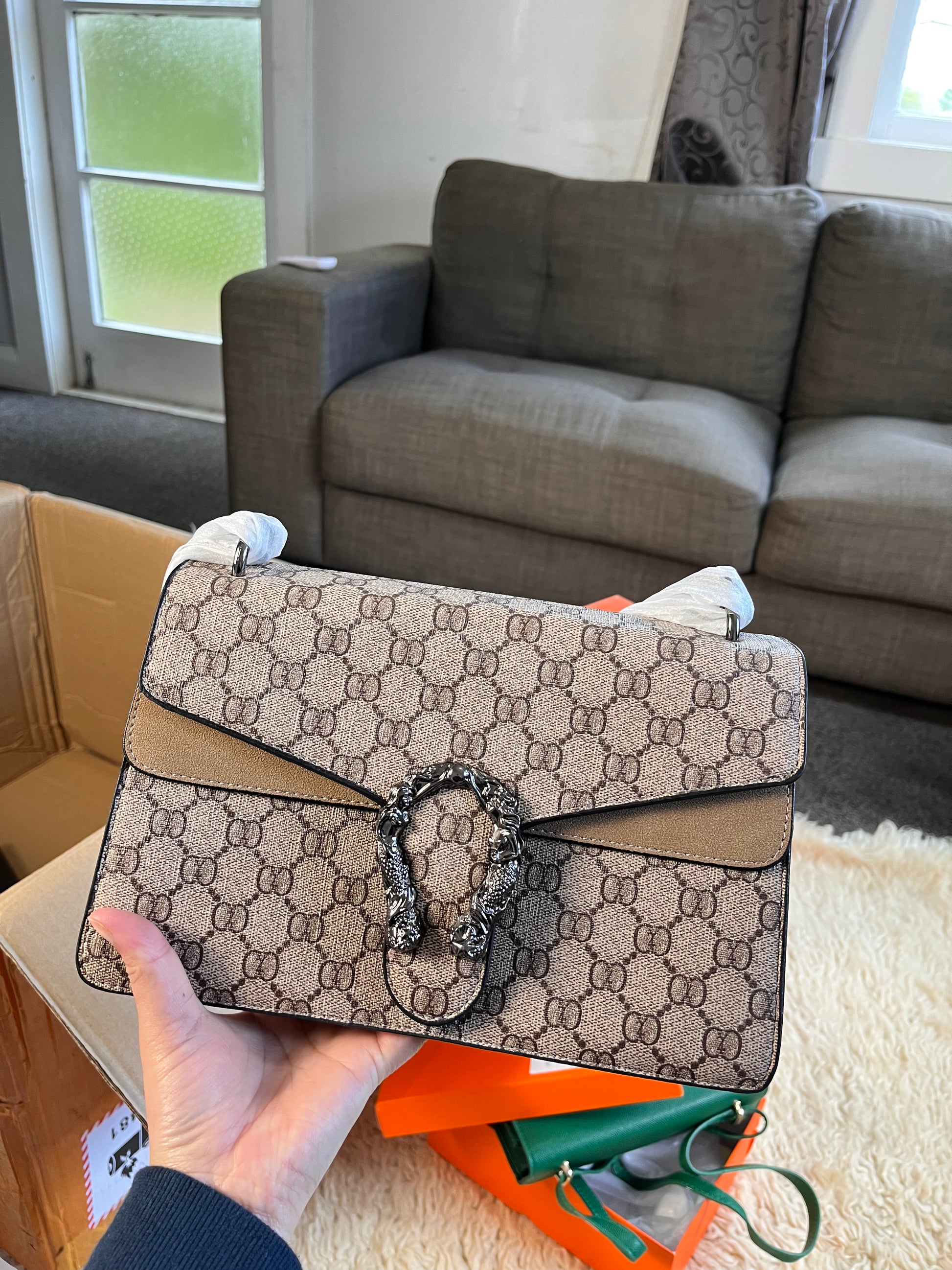 Gucci Dionysus hard type leather shoulder and crossbody bag w/gift box