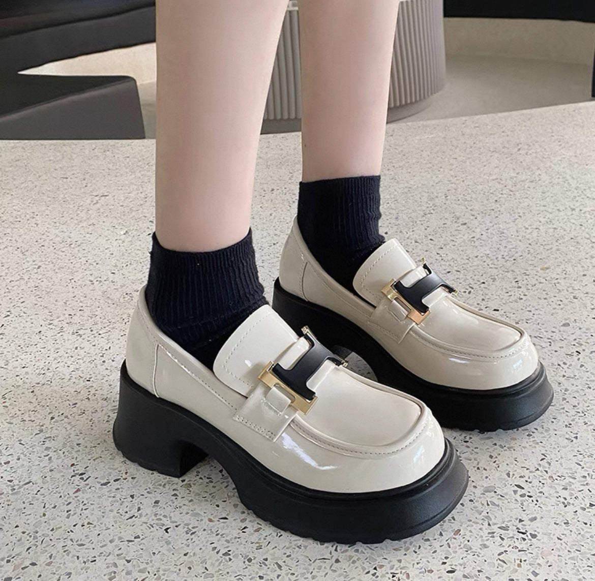 Thick-Soled Leather Shoes for British Preppy Style Patent Leather Slip-On Lazy Loafers for Women Spring and Autum