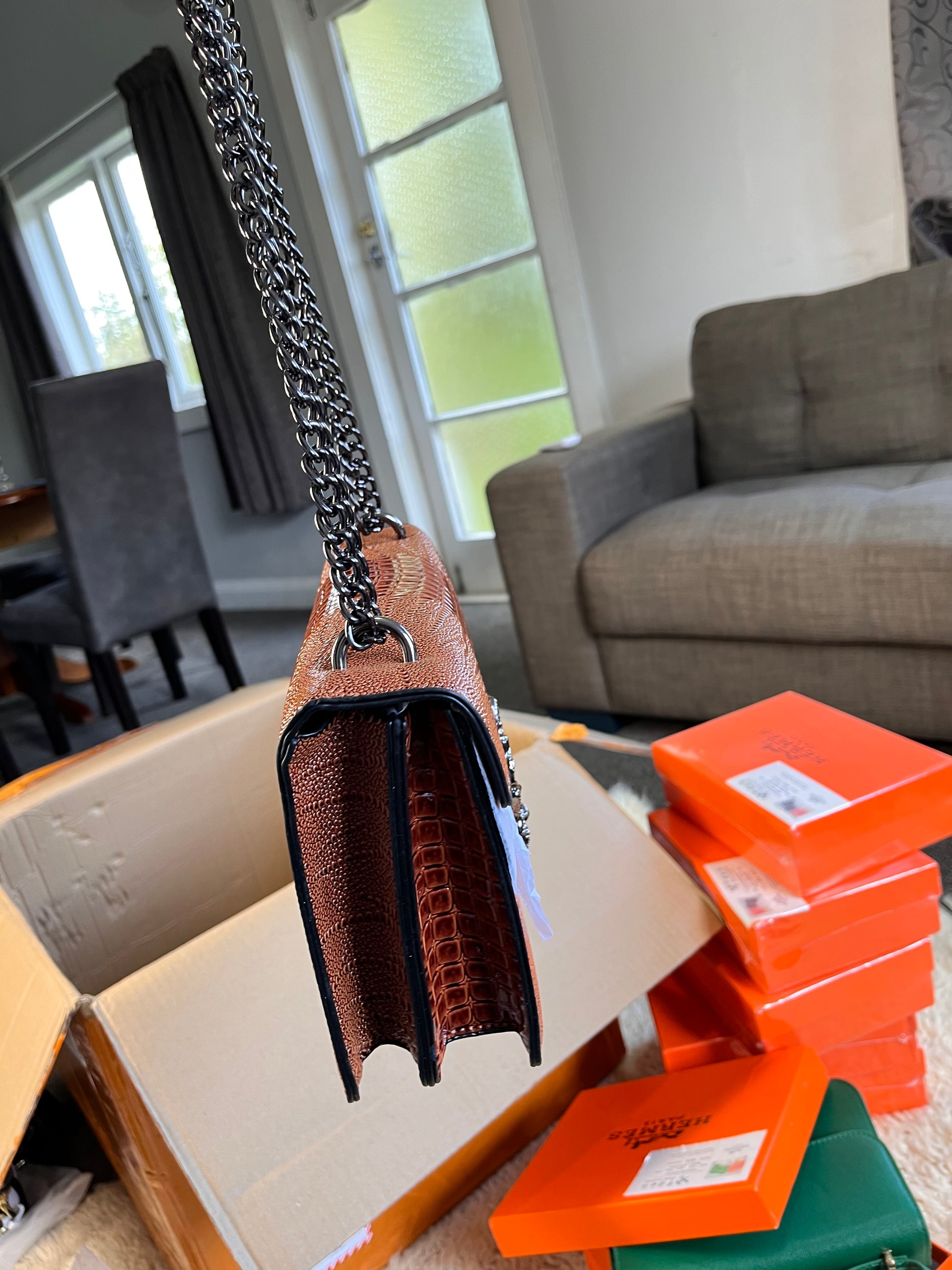 Crocodile pattern soft type leather shoulder and crossbody bag