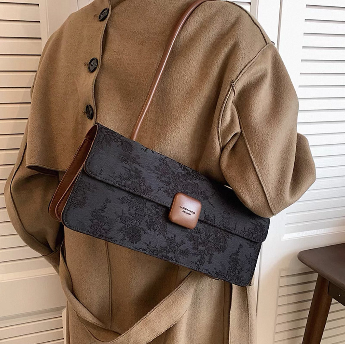 French Niche Bag for 2025 Hot Style Super Hot ,New High-End Satchel Small Square Bag Hot Style Armpit Baguette Bag