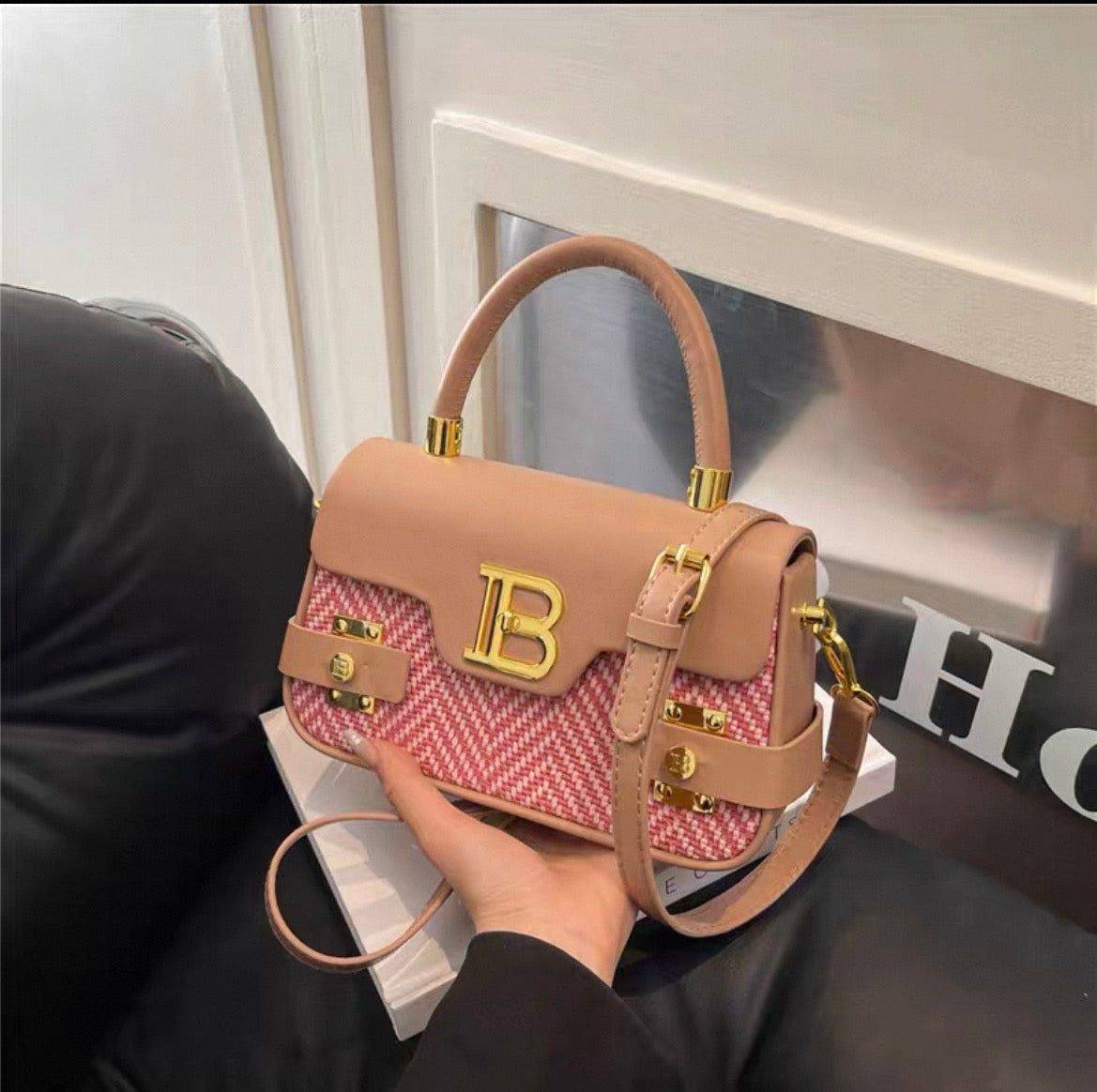 Balmain B-buzz Crossbody Versatile Commuter Box Bag .