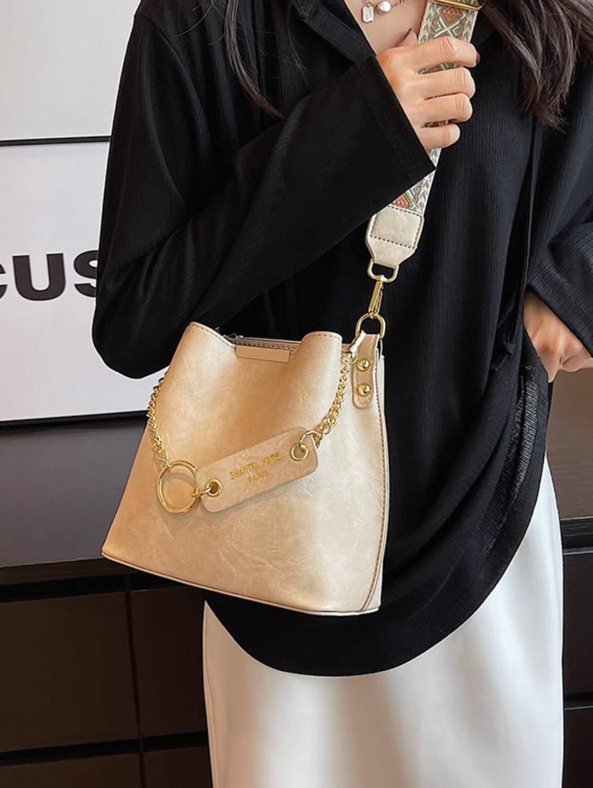 Internet Celebrity High-End 2025 Bucket Bag Foreign Style Wide Crossbody Bag