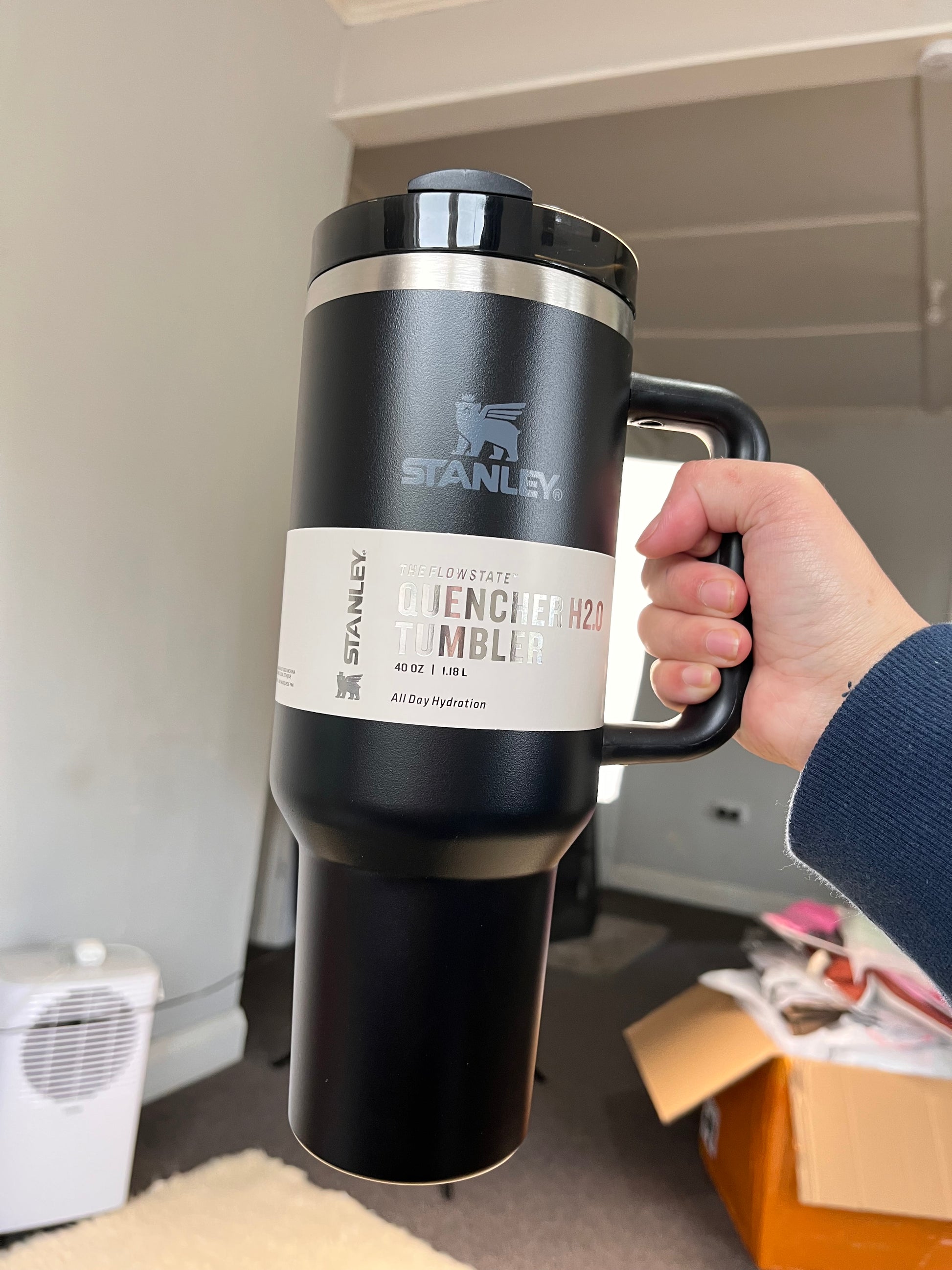 Stanley thumbler Cup with straw 1.18L