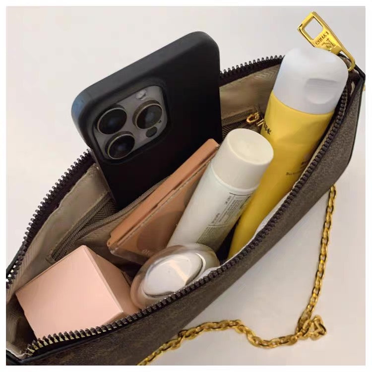 Louis Vuitton pochette accessories bag