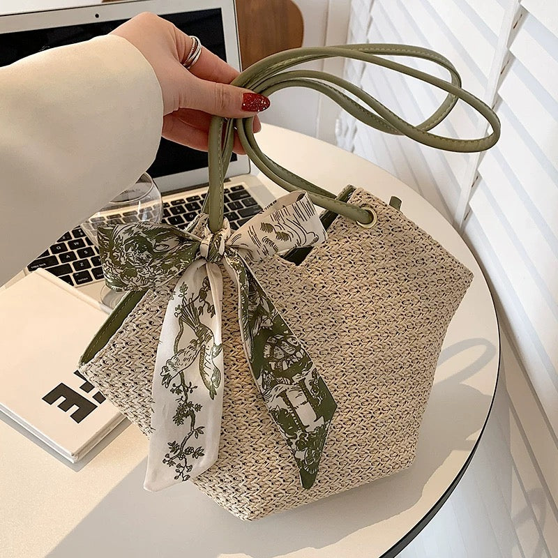 Gorgeous Hand woven straw shoulder bag with free twilly