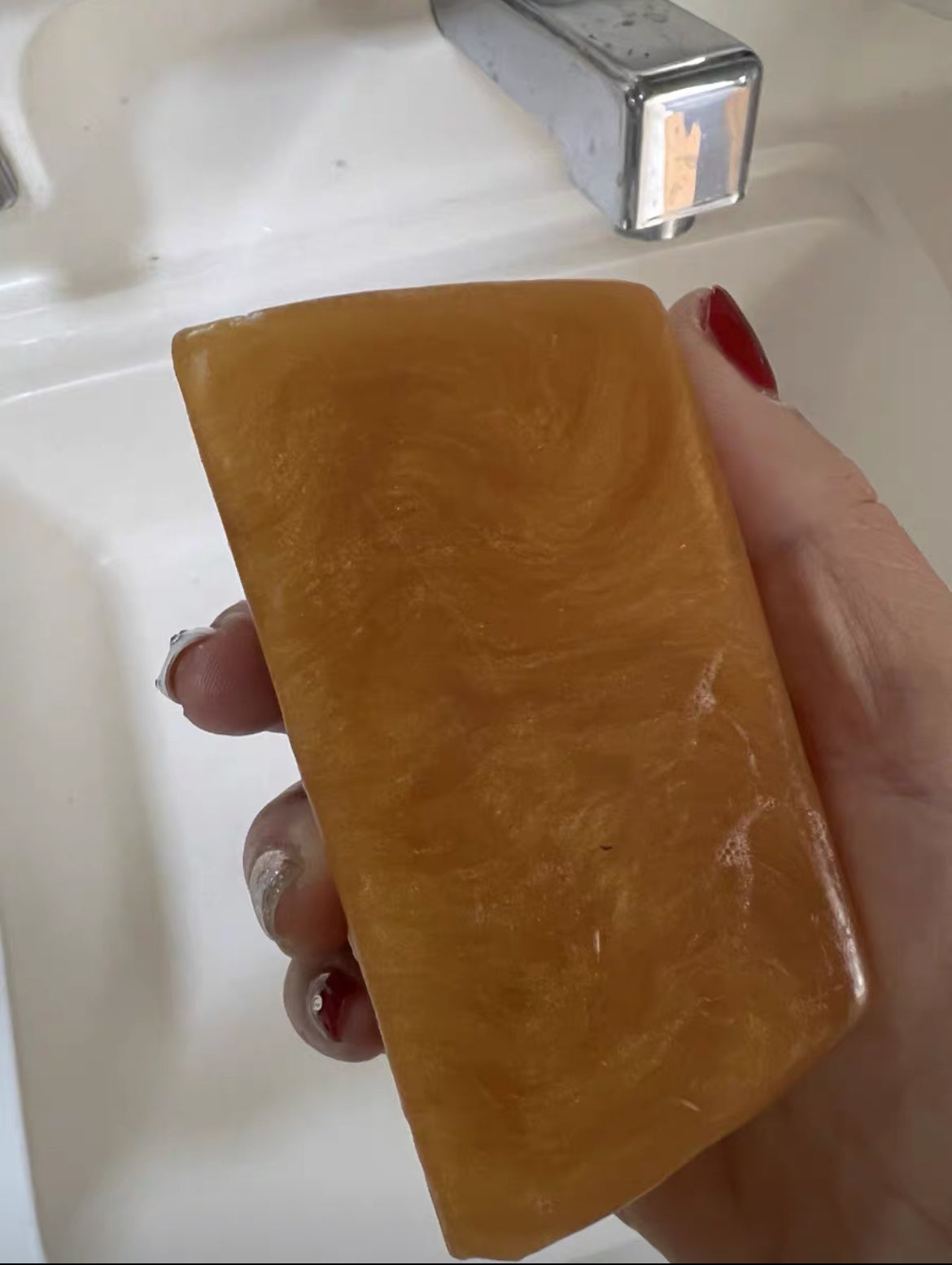 Woman’s Perfume Gold oil Soap