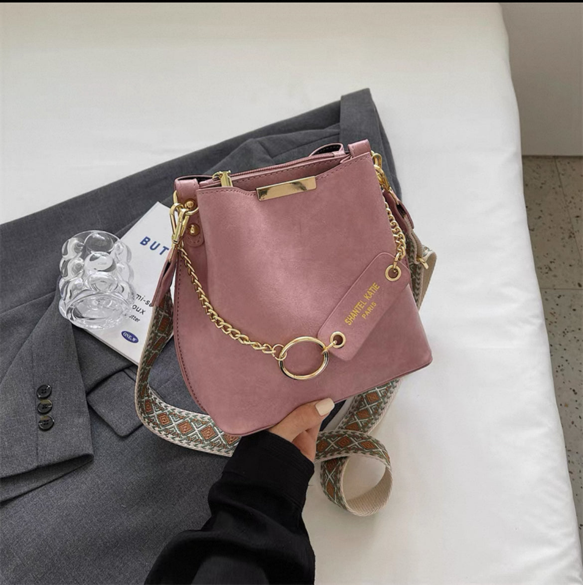 Internet Celebrity High-End 2025 Bucket Bag Foreign Style Wide Crossbody Bag