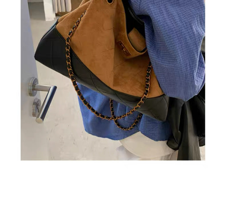 C shoulder bag