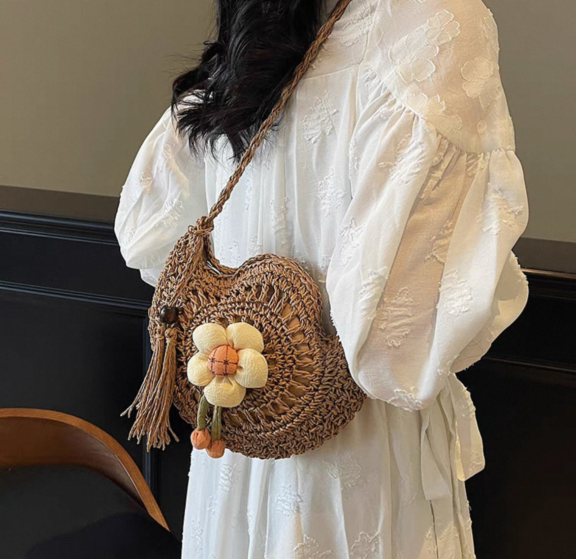 Niche Design Woven Straw Bag