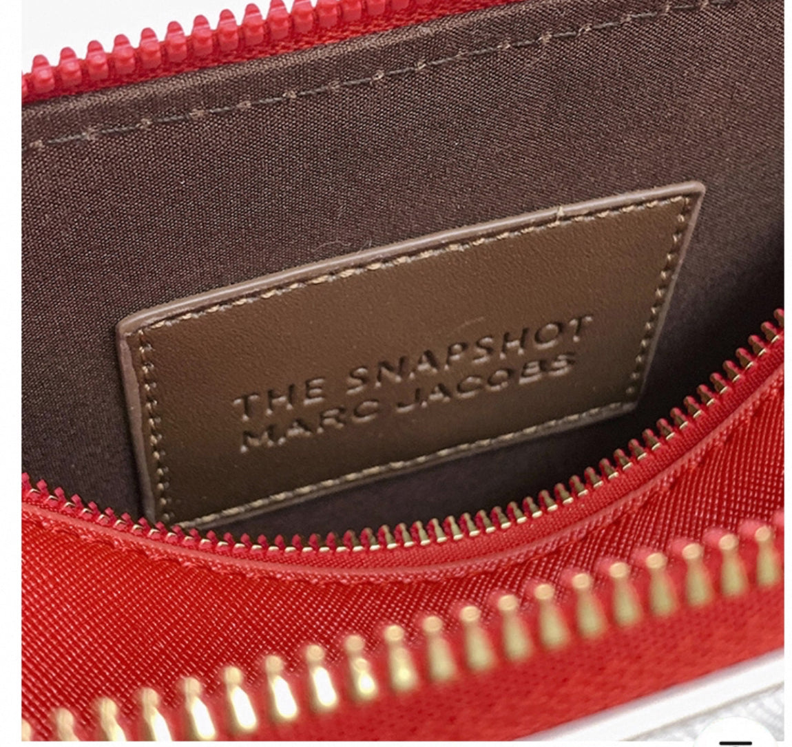 Marc Jacob  Trendy Super Stylish One-Shoulder Cross-Body with coin purse Square type