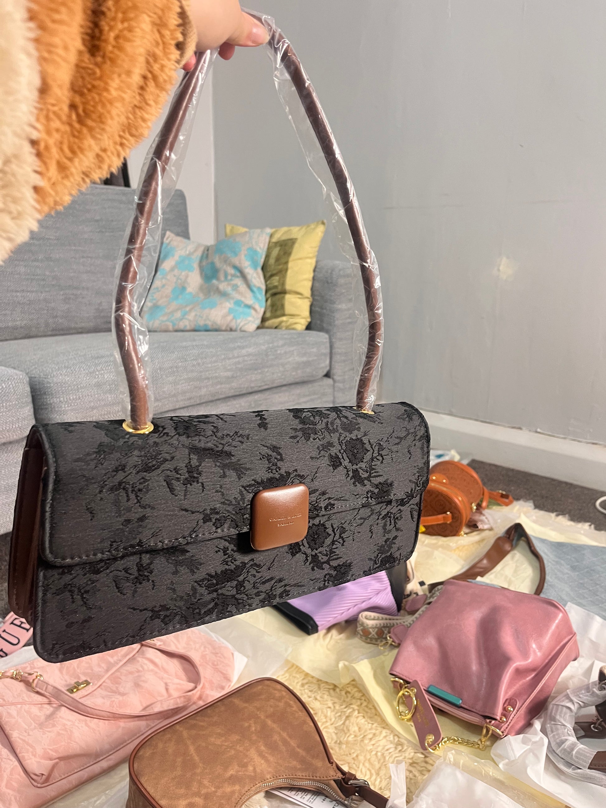 French Niche Bag for 2025 Hot Style Super Hot ,New High-End Satchel Small Square Bag Hot Style Armpit Baguette Bag