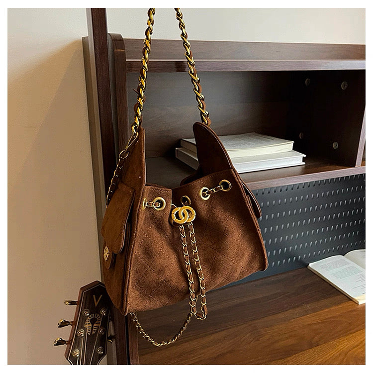 C brand shoulder bag