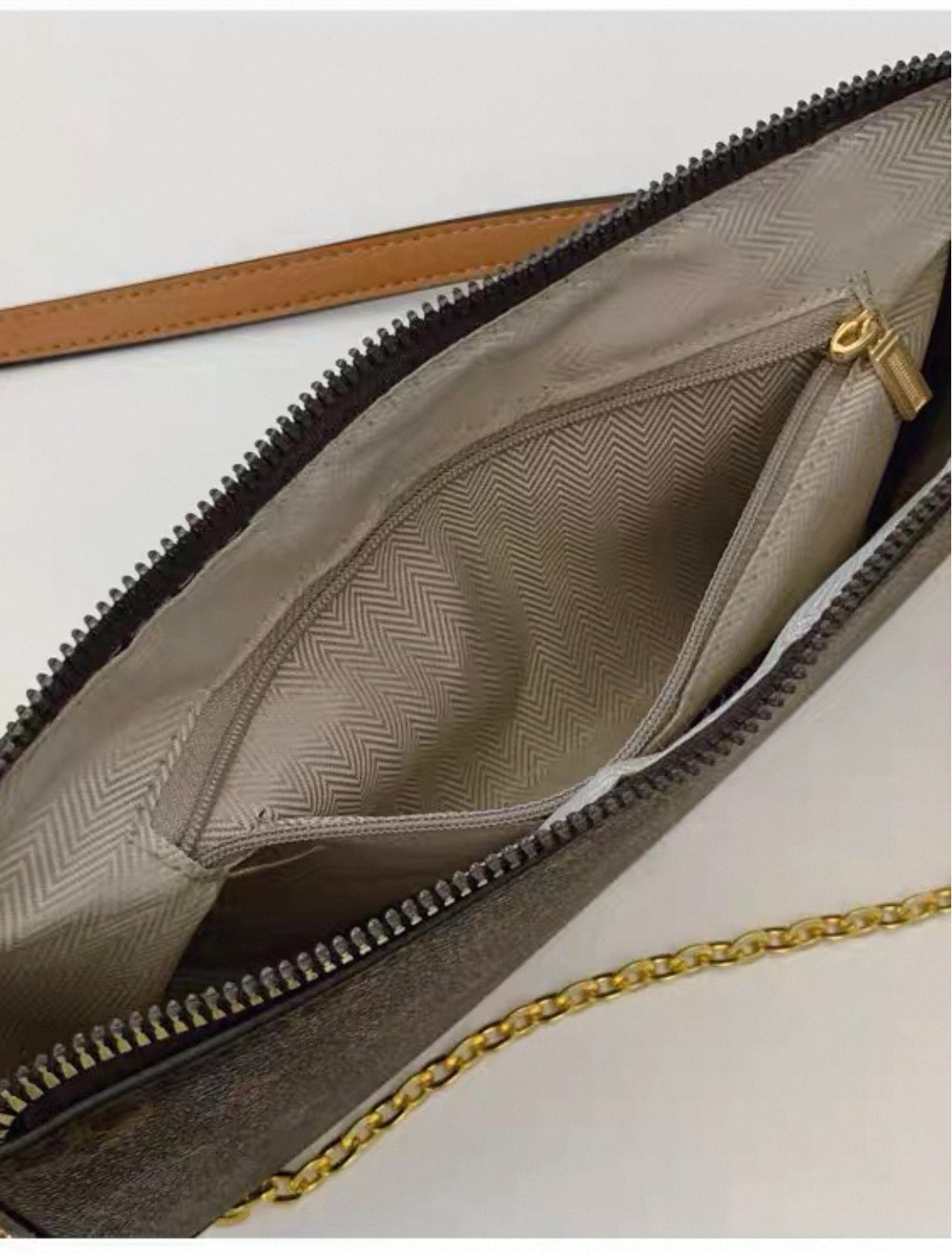 Louis Vuitton pochette accessories bag