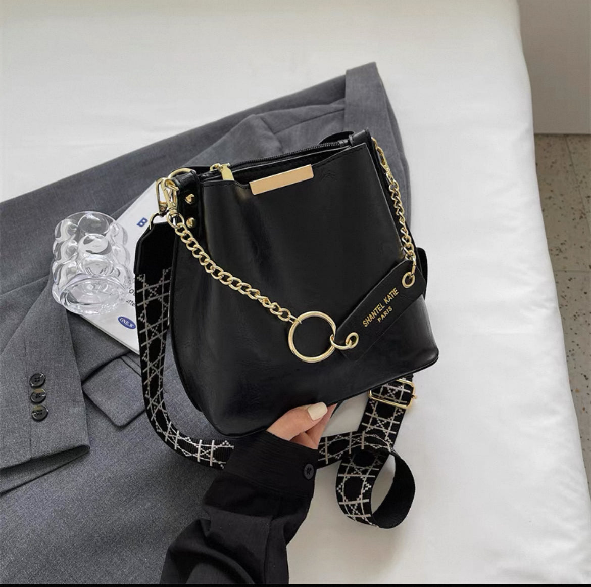 Internet Celebrity High-End 2025 Bucket Bag Foreign Style Wide Crossbody Bag
