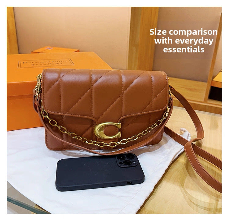 Pre order Coach versatile shoulder crossbody bag