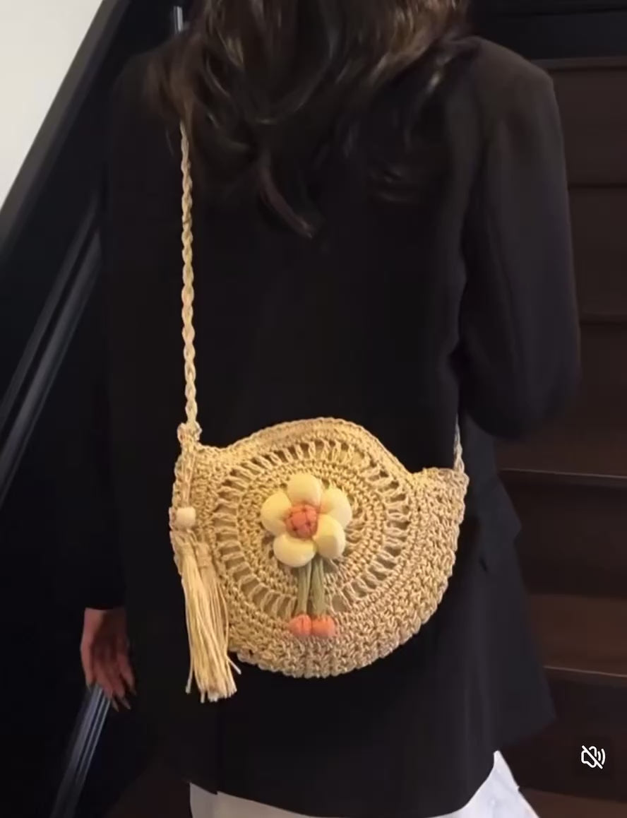 Niche Design Woven Straw Bag